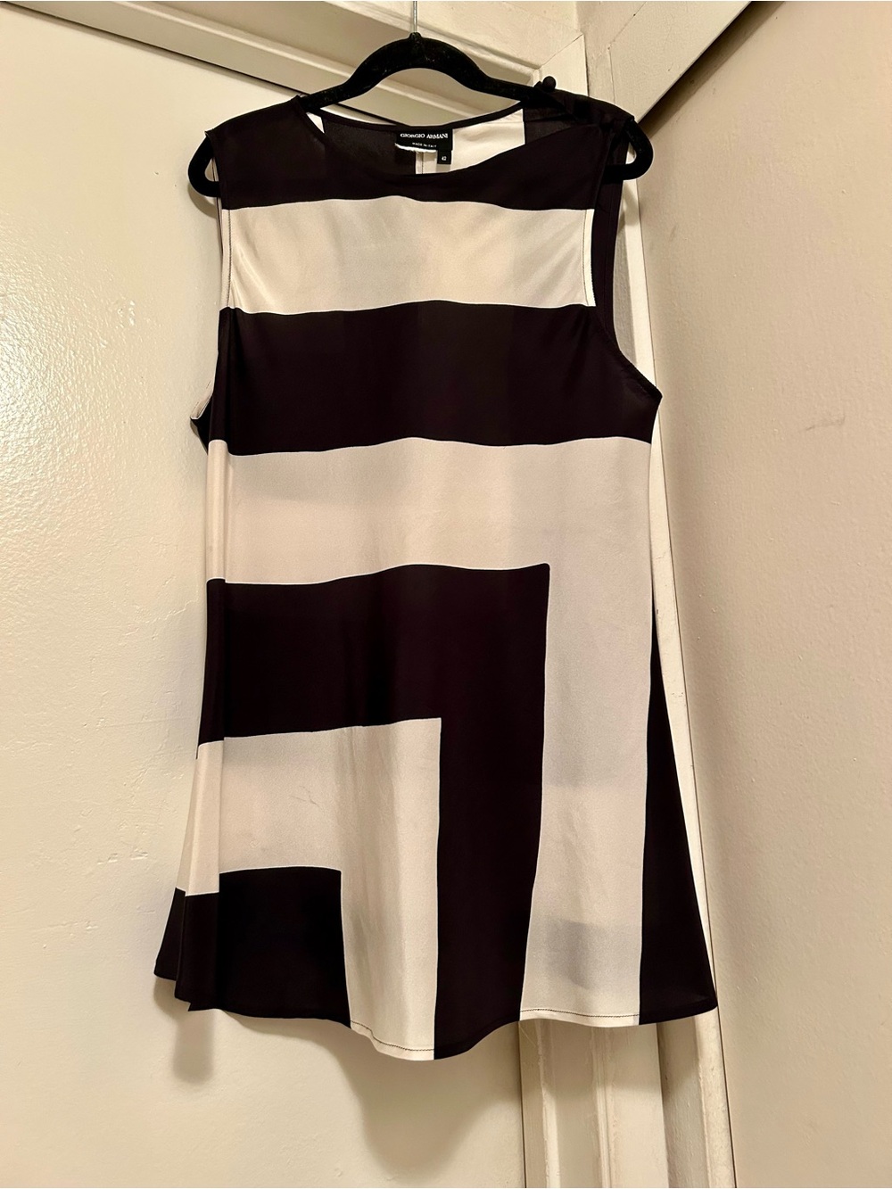 Giorgio Armani Black and Ivory Dilk Neckline top